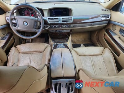 Zdjęcie 8 z 12 samochodu: 2007 BMW 750 I VIN:WBAHL83597DT07540 - miniatura