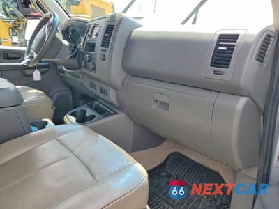 Zdjęcie 8 z 13 samochodu: 2014 NISSAN NV 3500 HD S VIN:5BZAF0AA9EN162293 - miniatura