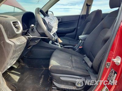 Zdjęcie 7 z 12 samochodu: 2020 HYUNDAI VENUE SEL VIN:KMHRC8A38LU018258 - miniatura