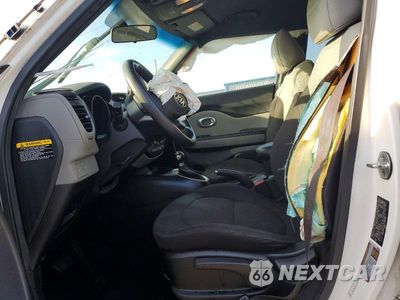 Zdjęcie 7 z 13 samochodu: 2018 KIA SOUL BASE VIN:KNDJN2A26J7591381 - miniatura