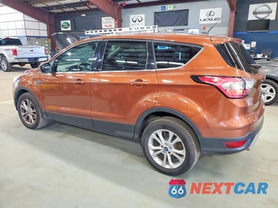 Drugie zdjęcie samochodu z przodu: 2017 FORD ESCAPE SE VIN:1FMCU9GD1HUA86966 - miniatura