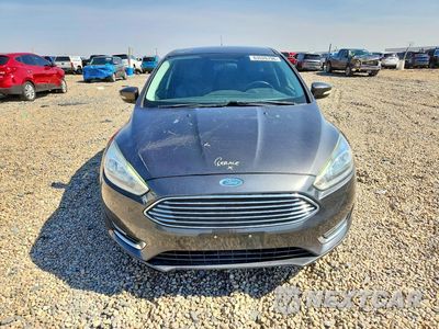 Piąte zdjęcie samochodu w środku: 2015 FORD FOCUS TITANIUM VIN:1FADP3N28FL349395 - miniatura