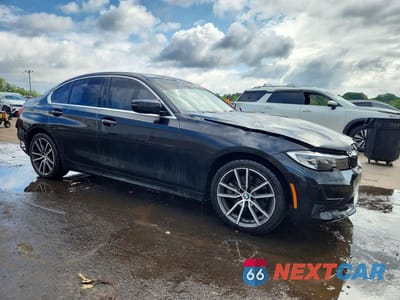 Czwarte zdjęcie samochodu z boku: 2019 BMW 330I VIN:WBA5R1C54KAK06392 - miniatura