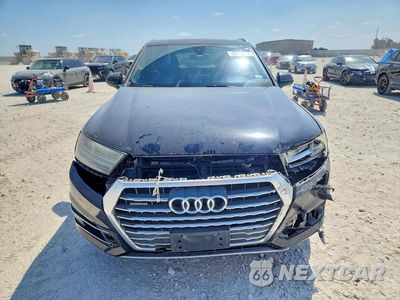 Piąte zdjęcie samochodu w środku: 2017 AUDI Q7 PREMIUM PLUS VIN:WA1LAAF74HD016852 - miniatura