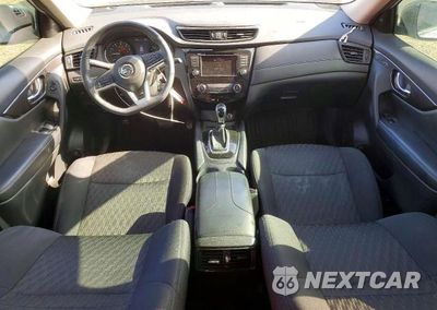 Zdjęcie 8 z 14 samochodu: 2019 NISSAN ROGUE S VIN:5N1AT2MT1KC842435 - miniatura