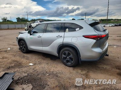 Drugie zdjęcie samochodu z przodu: 2021 TOYOTA HIGHLANDER LE VIN:5TDBZRBH2MS120407 - miniatura