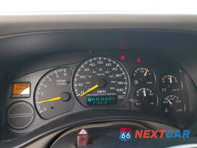 Zdjęcie 9 z 13 samochodu: 2001 GMC YUKON XL C1500 VIN:3GKEC16T91G101916 - miniatura