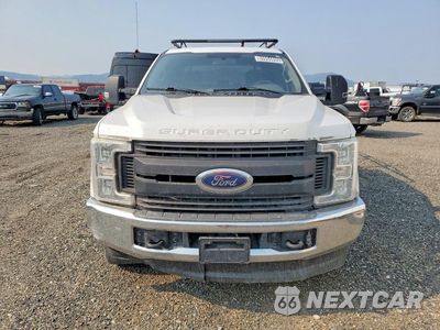 Piąte zdjęcie samochodu w środku: 2019 FORD F250 SUPER DUTY VIN:1FT7W2B62KEC80567 - miniatura