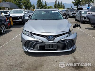 Piąte zdjęcie samochodu w środku: 2019 TOYOTA CAMRY LE VIN:4T1B31HK9KU512360 - miniatura