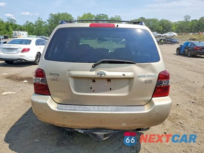 Zdjęcie 6 z 13 samochodu: 2004 TOYOTA HIGHLANDER BASE VIN:JTEEP21A740047127 - miniatura