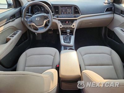 Zdjęcie 8 z 13 samochodu: 2018 HYUNDAI ELANTRA SEL VIN:KMHD84LF9JU717889 - miniatura