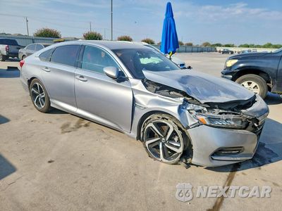 Czwarte zdjęcie samochodu z boku: 2018 HONDA ACCORD SPORT VIN:1HGCV1F32JA200705 - miniatura
