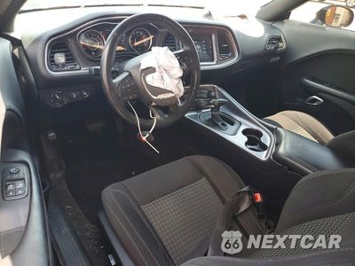 Zdjęcie 8 z 12 samochodu: 2015 DODGE CHALLENGER SXT VIN:2C3CDZAG9FH720150 - miniatura