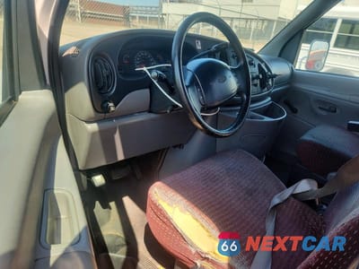 Zdjęcie 8 z 13 samochodu: 1998 FORD ECONOLINE E350 CUTAWAY VAN VIN:1FDSE30F0WHB67268 - miniatura