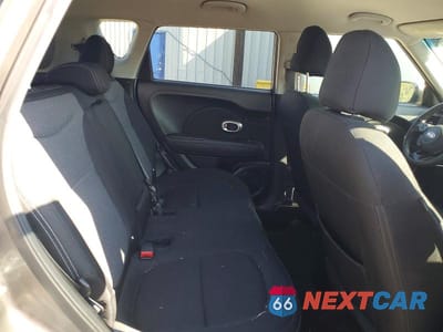 Zdjęcie 10 z 12 samochodu: 2017 KIA SOUL + VIN:KNDJP3A58H7444273 - miniatura