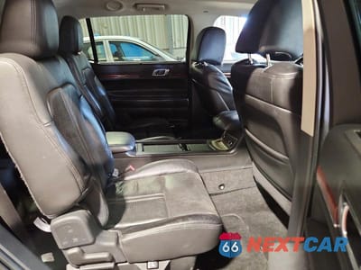 Zdjęcie 11 z 13 samochodu: 2010 LINCOLN MKT VIN:2LMHJ5FR3ABJ03402 - miniatura