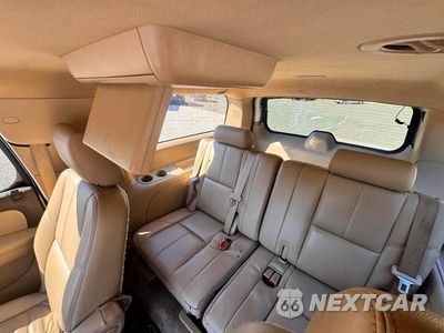 Zdjęcie 6 z 10 samochodu: 2012 CHEVROLET SUBURBAN K1500 LT VIN:1GNSKJE70CR204318 - miniatura