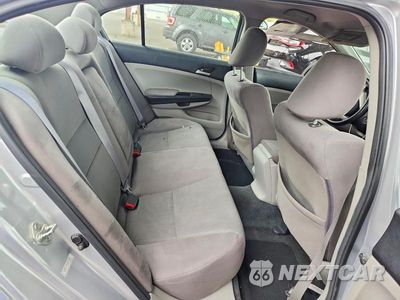 Zdjęcie 10 z 13 samochodu: 2011 HONDA ACCORD LXP VIN:1HGCP2F41BA112688 - miniatura