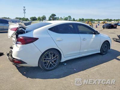 Trzecie zdjęcie samochodu z tyłu: 2020 HYUNDAI ELANTRA SPORT VIN:KMHD04LB4LU061771 - miniatura