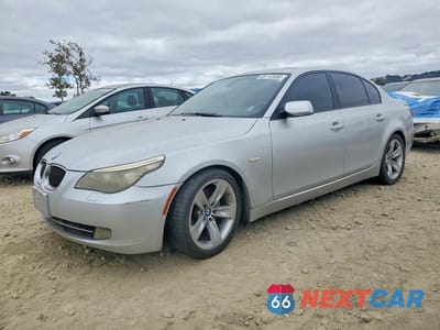 2008 BMW 528 I WBANU535X8C116439 - główne zdjęcie licytacji z USA - miniatura