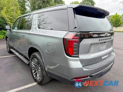 Drugie zdjęcie samochodu z przodu: 2025 CHEVROLET SUBURBAN K1500 Z71 VIN:1GNS6DRDXSR318590 - miniatura