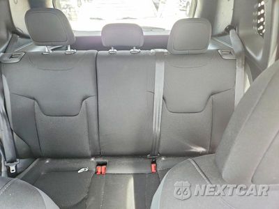 Zdjęcie 10 z 13 samochodu: 2019 JEEP RENEGADE LATITUDE VIN:ZACNJABB2KPJ93074 - miniatura