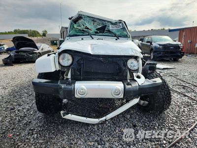 Piąte zdjęcie samochodu w środku: 2015 JEEP WRANGLER UNLIMITED SAHARA VIN:1C4BJWEG2FL675502 - miniatura