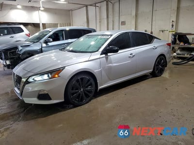 2019 NISSAN ALTIMA SR 1N4BL4CV0KN323670 - główne zdjęcie licytacji z USA - miniatura