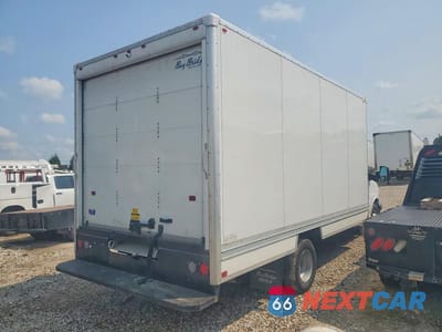 Trzecie zdjęcie samochodu z tyłu: 2025 CHEVROLET EXPRESS DELIVERY TRUCK VIN:1HA3GTC78SN015687 - miniatura