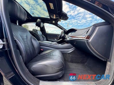 Piąte zdjęcie samochodu w środku: 2020 MERCEDES-BENZ S 560 4MATIC VIN:WDDUG8GB2LA526654 - miniatura