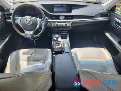 Zdjęcie 8 z 12 samochodu: 2013 LEXUS ES 350 VIN:JTHBK1GG7D2062998 - miniatura