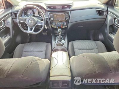 Zdjęcie 8 z 14 samochodu: 2019 NISSAN ROGUE S VIN:5N1AT2MTXKC834611 - miniatura