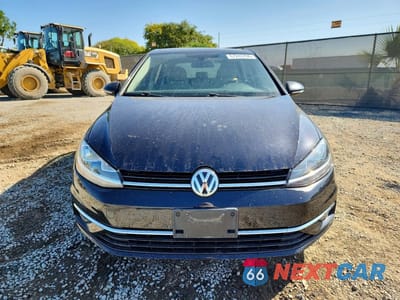 Piąte zdjęcie samochodu w środku: 2019 VOLKSWAGEN GOLF S VIN:3VWG57AU6KM016159 - miniatura