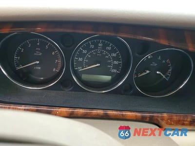 Zdjęcie 9 z 12 samochodu: 2006 JAGUAR XJ8 VIN:SAJWA71B36SH02055 - miniatura