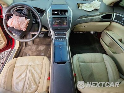 Zdjęcie 8 z 13 samochodu: 2014 LINCOLN MKZ VIN:3LN6L2GK0ER827990 - miniatura