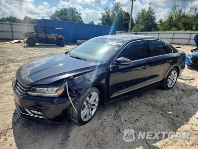 2017 VOLKSWAGEN PASSAT SEL PREMIUM 1VWCT7A36HC051046 - główne zdjęcie licytacji z USA - miniatura