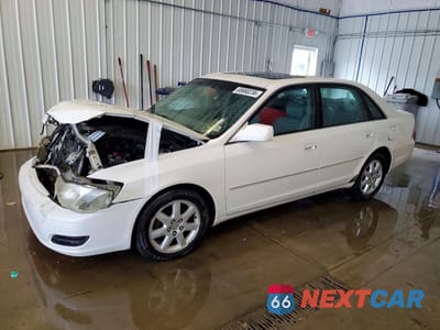 2002 TOYOTA AVALON XLS 4T1BF28B02U240889 - główne zdjęcie licytacji z USA - miniatura