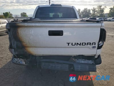 Zdjęcie 6 z 12 samochodu: 2016 TOYOTA TUNDRA CREWMAX SR5 VIN:5TFEY5F1XGX193030 - miniatura