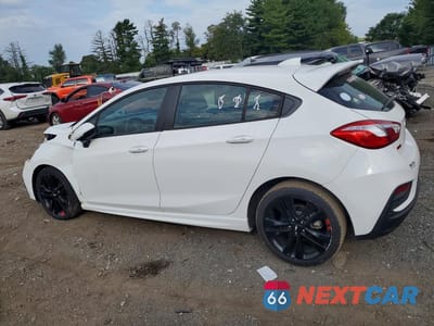 Drugie zdjęcie samochodu z przodu: 2018 CHEVROLET CRUZE LT VIN:3G1BE6SM6JS613174 - miniatura