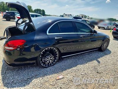 Trzecie zdjęcie samochodu z tyłu: 2018 MERCEDES-BENZ C 300 4MATIC VIN:55SWF4KB5JU254464 - miniatura