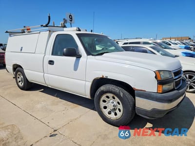 Czwarte zdjęcie samochodu z boku: 2007 CHEVROLET SILVERADO C1500 CLASSIC VIN:1GCEC14X87Z148851 - miniatura