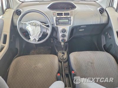 Zdjęcie 8 z 13 samochodu: 2011 TOYOTA YARIS BASE VIN:JTDKT4K35B5338451 - miniatura