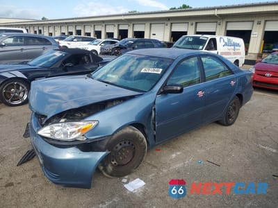 2003 TOYOTA CAMRY LE 4T1BE32KX3U749603 - główne zdjęcie licytacji z USA - miniatura