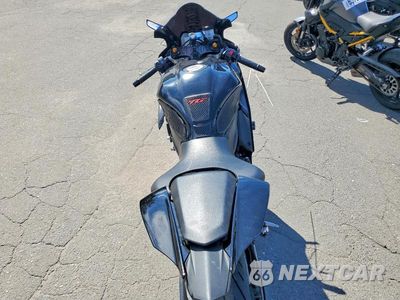 Zdjęcie 6 z 9 samochodu: 2023 YAMAHA YZFR7 VIN:JYARM38E8PA005086 - miniatura