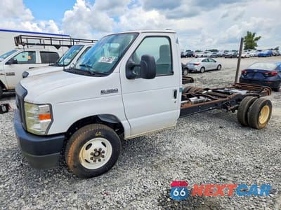 2024 FORD ECONOLINE E350 SUPER DUTY CUTAWAY VAN 1FDWE3FN1RDD42364 - główne zdjęcie licytacji z USA - miniatura