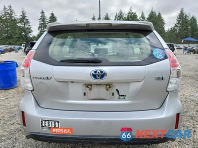 Zdjęcie 6 z 13 samochodu: 2015 TOYOTA PRIUS V FIVE VIN:JTDZN3EU2FJ023112 - miniatura