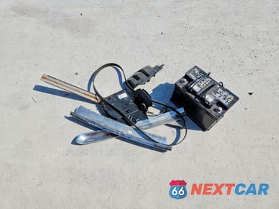 Zdjęcie 12 z 13 samochodu: 2025 FORD F150 XL VIN:1FTMF1L55SKE92979 - miniatura