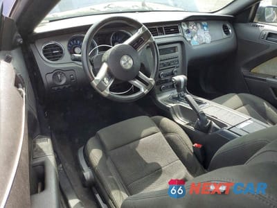 Zdjęcie 8 z 12 samochodu: 2011 FORD MUSTANG VIN:1ZVBP8AM4B5105390 - miniatura