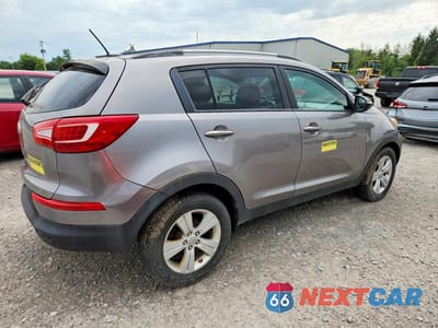 Trzecie zdjęcie samochodu z tyłu: 2011 KIA SPORTAGE LX VIN:KNDPBCA23B7172124 - miniatura