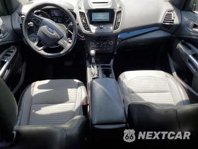 Zdjęcie 8 z 13 samochodu: 2018 FORD ESCAPE SE VIN:1FMCU0GD2JUC62411 - miniatura